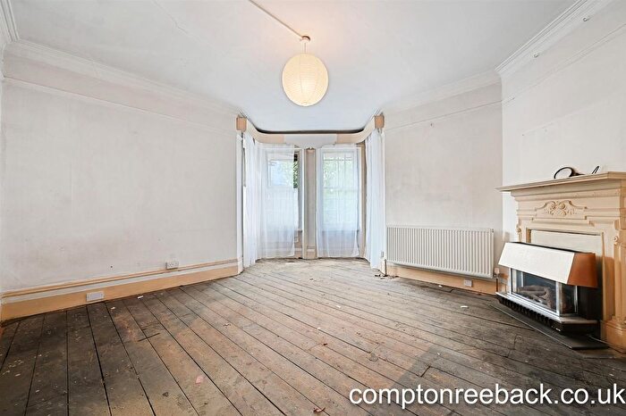 4 Bedroom Flat For Sale In Essendine Road, Maida Vale, W9