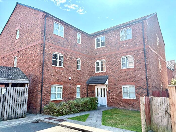 2 Bedroom Apartment For Sale In Fernbeck Close, Farnworth, Bolton, BL4