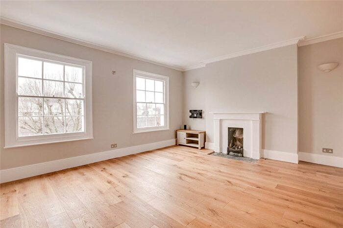 2 Bedroom Maisonette To Rent In Mornington Terrace, Camden, NW1