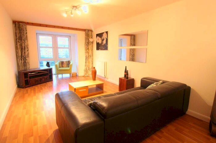 2 Bedroom Flat To Rent In Bannermill Place, Second Floor, AB24
