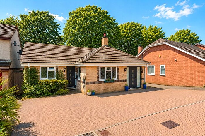 3 Bedroom Bungalow For Sale In Sennen Close, Torpoint, PL11