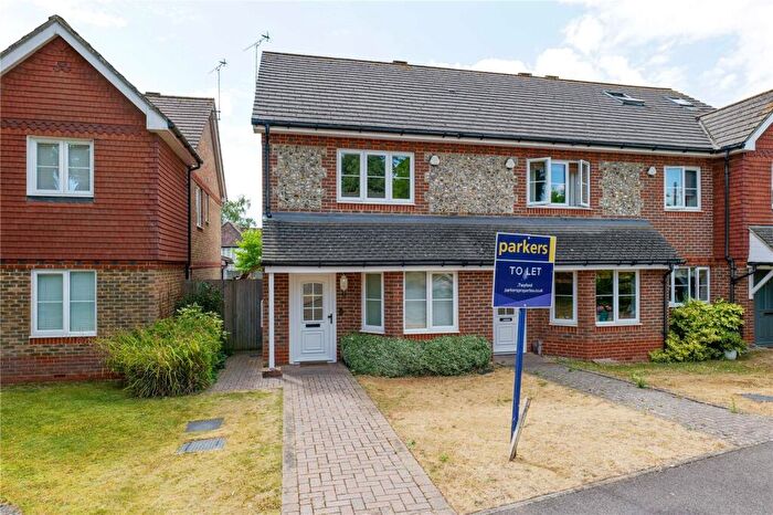 2 Bedroom End Of Terrace House To Rent In Greenfinch Drive, Twyford, Berkshire, RG10