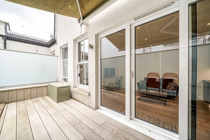 1 Bedroom Flat For Sale In King Street, Hammersmith, W6