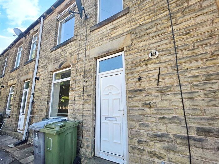 2 Bedroom Terraced House To Rent In Old Bank Road, Earlsheaton, Dewsbury, West Yorkshire, WF12