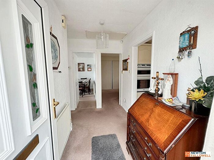 2 Bedroom Semi-Detached Bungalow For Sale In Lilac Avenue, Sutton Coldfield, B74