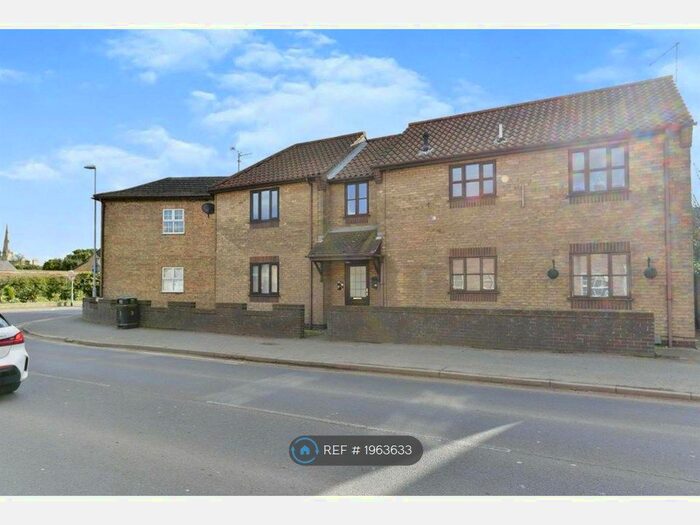 2 Bedroom Flat To Rent In Poles Court, Whittlesey, Peterborough, PE7