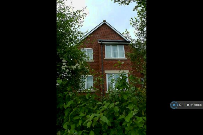 3 Bedroom End Of Terrace House To Rent In Fairways, Oxford, OX1