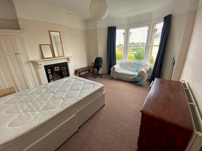 5 Bedroom Flat To Rent In Hazelton Road, Bishopston, BS7