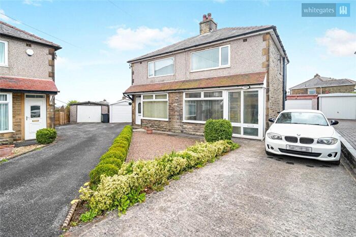 2 Bedroom Semi-Detached House For Sale In Paddock Lane, Halifax, HX2