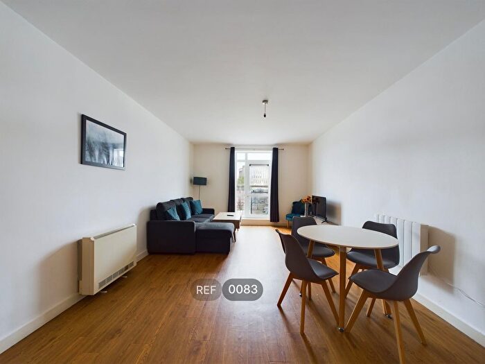1 Bedroom Flat To Rent In Trinity Wharf, High Street, HU1