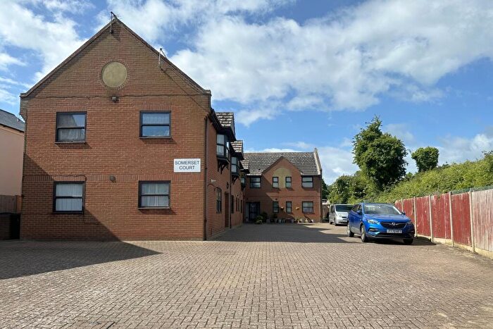2 Bedroom Flat For Sale In Somerset Road, Walmer, CT14