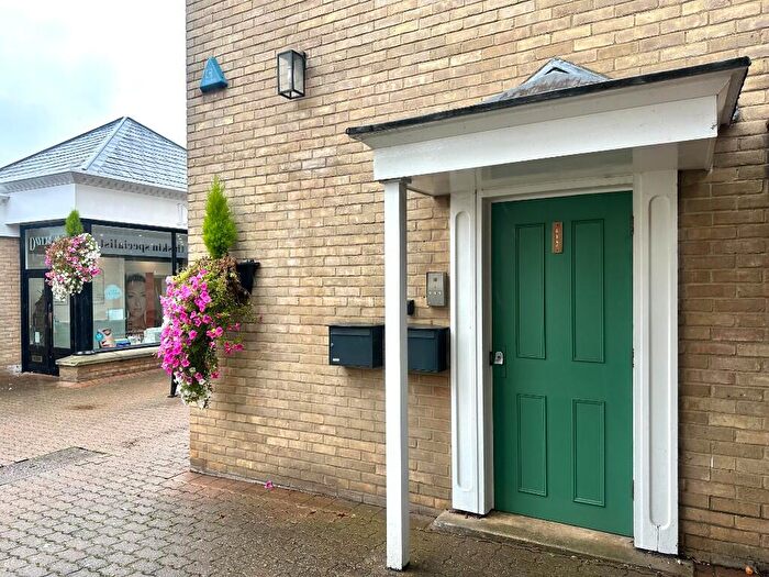 1 Bedroom Flat To Rent In Hatter Street, Bury St. Edmunds, Suffolk, IP33