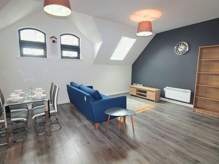 2 Bedroom Flat To Rent In Great Cheetham Street West, Salford, M7