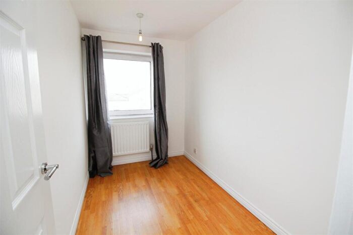 4 Bedroom House To Rent In Firs Close, Hitchin, Hertfordshire, SG5