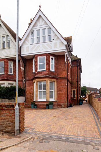 6 Bedroom Detached House For Sale In Ethelbert Road, Canterbury, CT1