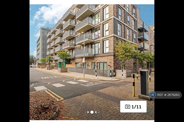 1 Bedroom Flat To Rent In Crossways, Slough, SL1