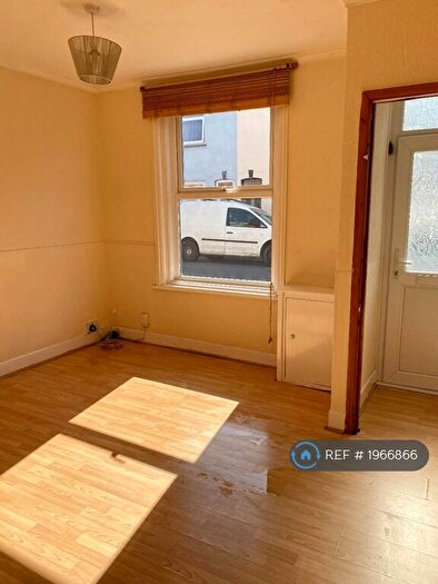 2 Bedroom Terraced House To Rent In Havant Road, Portsmouth, PO2