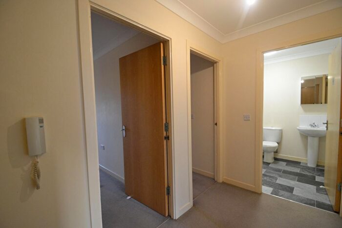 2 Bedroom Flat To Rent In /, Drumover Drive, Glasgow, G31
