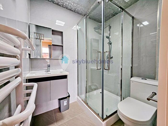 6 Bedroom End Of Terrace House To Rent In Brentwood Road, Leicester, LE2