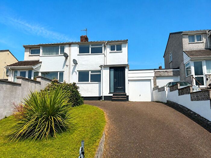 3 Bedroom Semi Detached House For Sale In Bawden Road, Bodmin, Cornwall, PL31