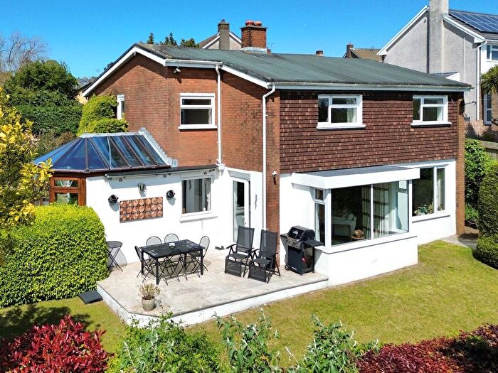 4 Bedroom Detached House For Sale In Penlan Road, Llandough, CF64
