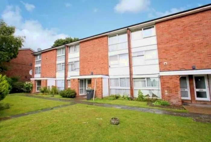 2 Bedroom Maisonette To Rent In Spencer Road, London, N17