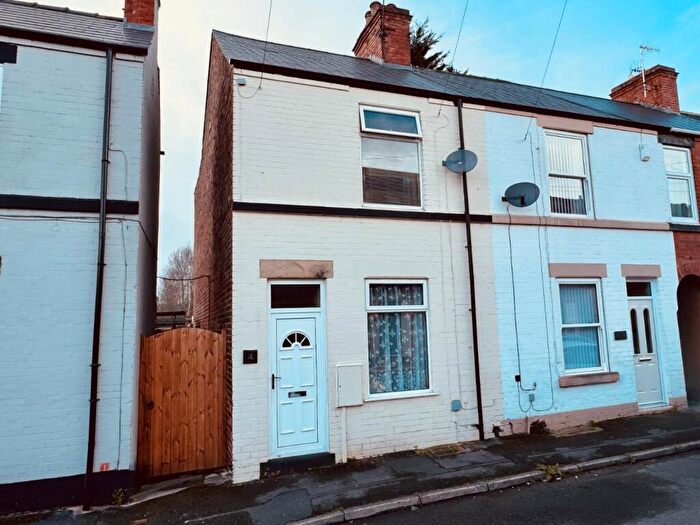 3 Bedroom End Of Terrace House For Sale In New Hall Road, Brampton, Chesterfield, S40