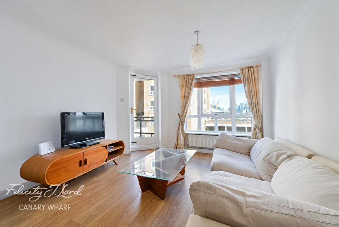 2 Bedroom Apartment For Sale In Gallions View, Stewart Street, London, E14
