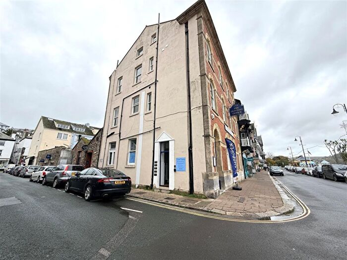 1 Bedroom Flat To Rent In South Embankment, Dartmouth, TQ6