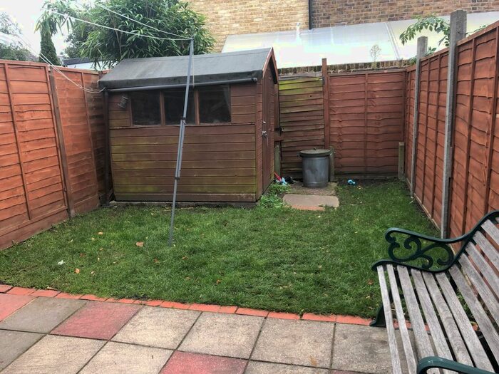 4 Bedroom Terraced House To Rent In Chapel Road, Hounslow TW3