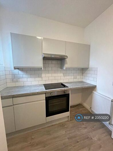 Studio To Rent In Sea Road, Boscombe, Bournemouth, BH5