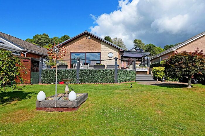 3 Bedroom Bungalow For Sale In Penny Piece Place, North Anston, S25