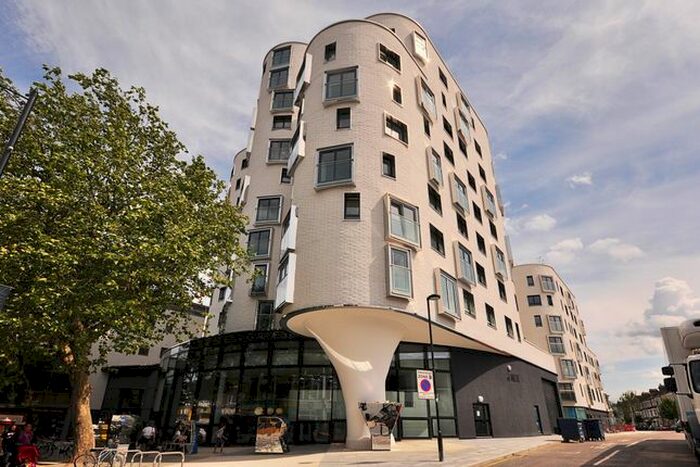 1 Bedroom Flat To Rent In St. Luke's Avenue, London, SW4