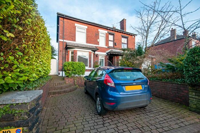 4 Bedroom Semi-Detached House For Sale In Stand Lane, Radcliffe, Manchester, M26
