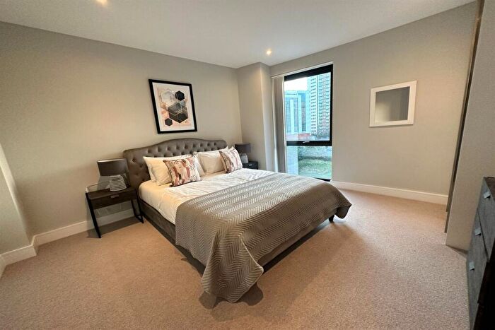 2 Bedroom Apartment To Rent In Handlebury House, Leamouth Road, E14