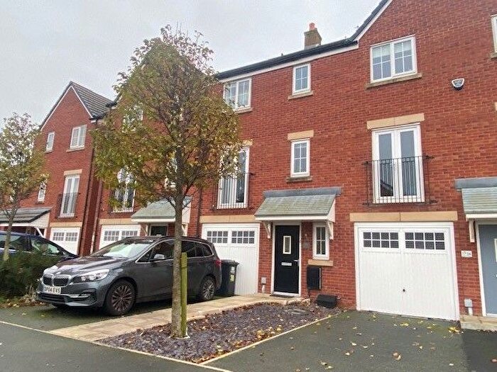 4 Bedroom Town House To Rent In Breakers Wharf, Fleetwood, FY7