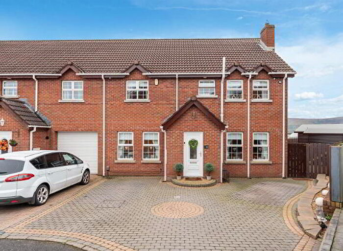 4 Bedroom Semi-Detached House For Sale In Loughview Meadows, Belfast, BT14