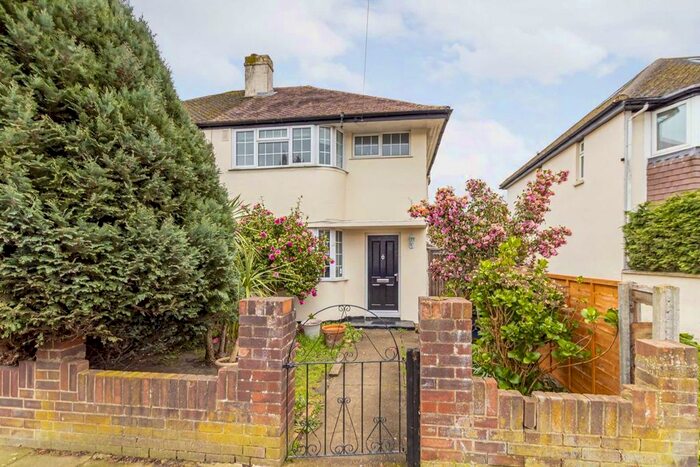 3 Bedroom Terraced House To Rent In Beech Way, Twickenham, TW2