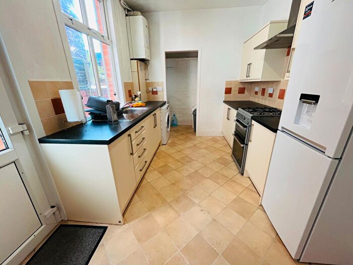 3 Bedroom Terraced House To Rent In Sir Thomas Whites Road, Coventry, CV5