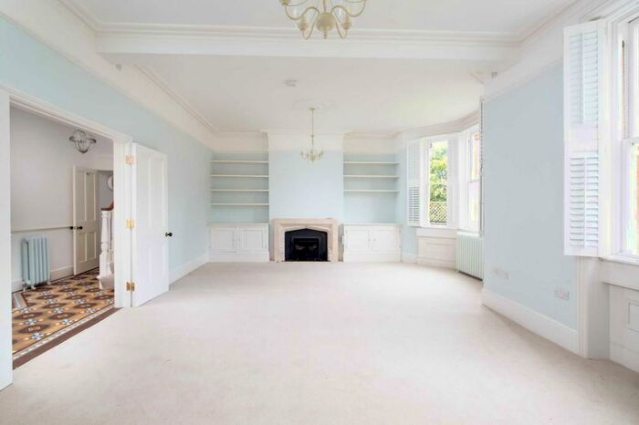 5 Bedroom House To Rent In Lansdown Road, BA1