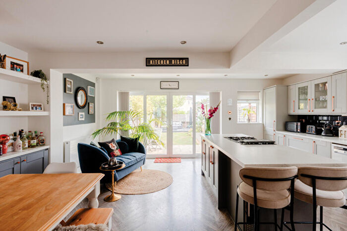 3 Bedroom Semi Detached House For Sale In Quakers Road, Bromley Heath, Bristol, BS16