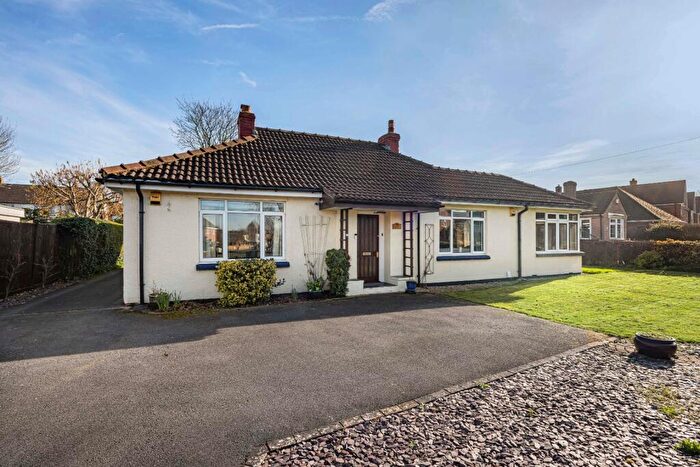 4 Bedroom Bungalow For Sale In Alma Road, Cheltenham, Gloucestershire, GL51