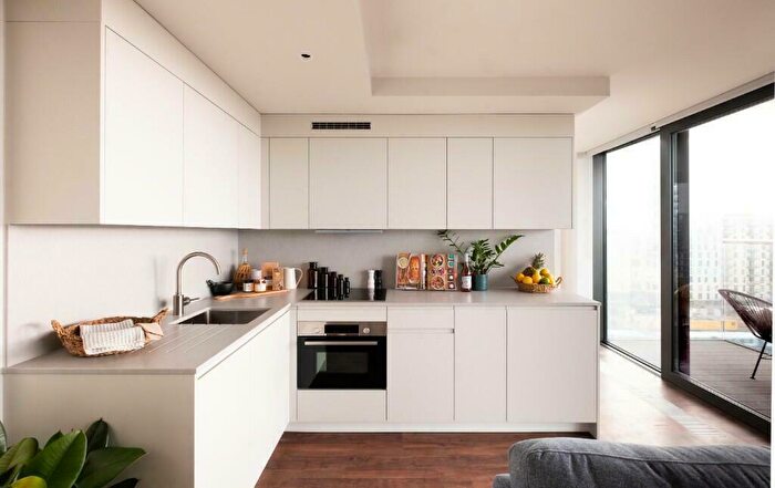 Studio To Rent In Victoria Way, Woking, Surrey, GU21