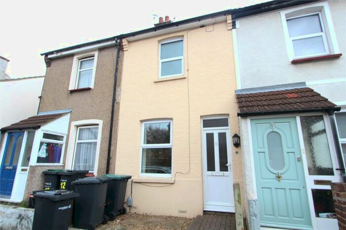 2 Bedroom Terraced House To Rent In Five Ash Road, Gravesend, Kent, DA11