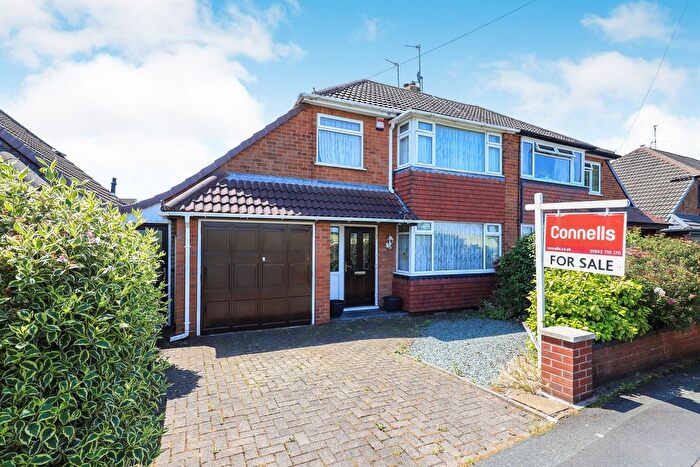 3 Bedroom Semi Detached House For Sale In Linthouse Lane, Wednesfield, Wolverhampton, WV11