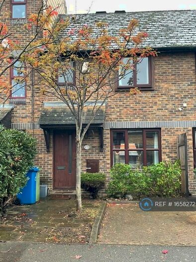 3 Bedroom Terraced House To Rent In Kinburn Street, London, SE16