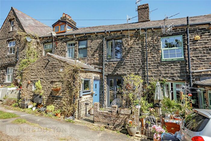 1 Bedroom Terraced House For Sale In Wall Hill Road, Dobcross, Saddleworth, OL3