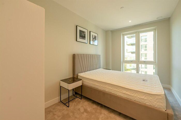2 Bedroom Apartment To Rent In Astell Road, London, SE3