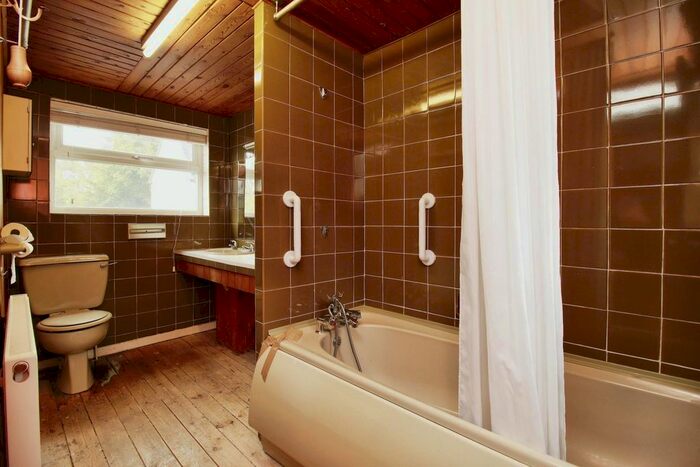 4 Bedroom Detached House For Sale In Lodge Road, Knowle, Solihull, B93