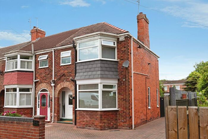 3 Bedroom End Of Terrace House For Sale In Leads Road, Sutton-On-Hull, Hull, HU7